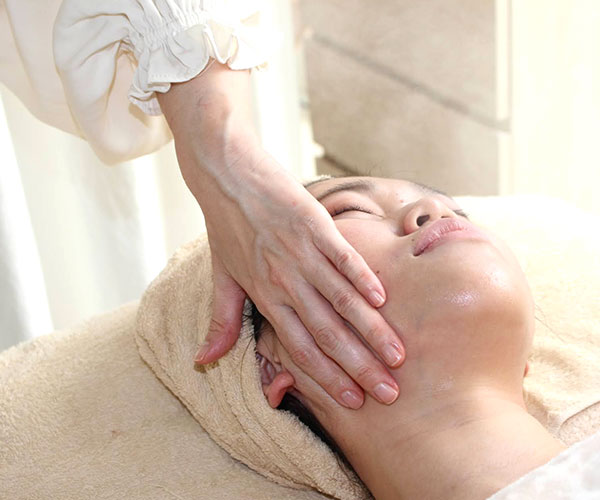 小顔矯正コース